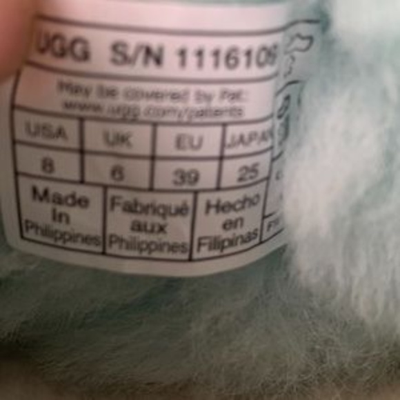 UGG Ultra Mini Classic Boot - Picture 11 of 11